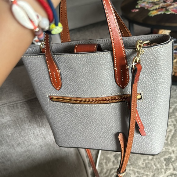 Dooney & Burke pebble grey Purse - Picture 4 of 7